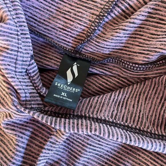 Skechers Pink and grey stripe lightweight sweatshirt. - Picture 5 of 6
